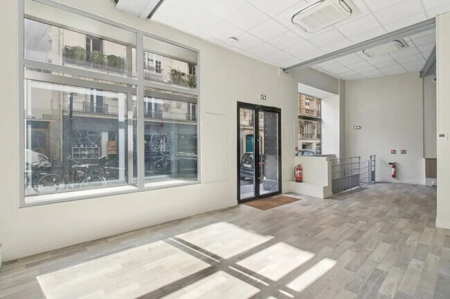 Plus de détails pour 39 Rue Lucien Sampaix, Paris - Bureau à louer