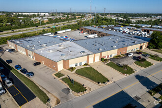 736-776 Industrial Dr, Elmhurst, IL - VUE AÉRIENNE  vue de carte - Image1