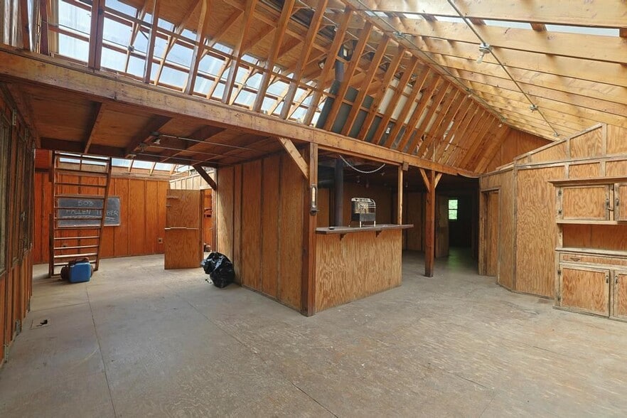 503 Fallen Timber Rd, Smithfield, WV à vendre - Photo intérieure – Image 2 sur 5
