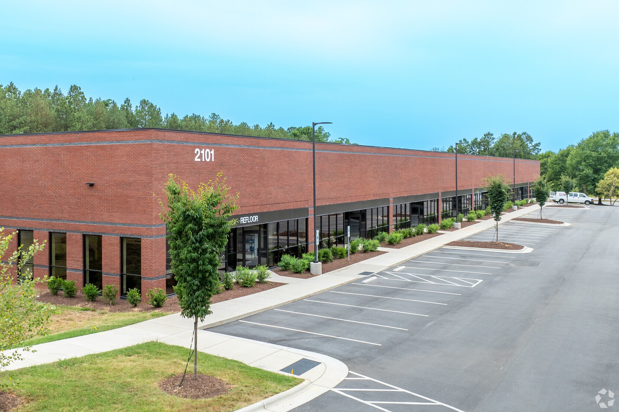 2101 Garner Station Blvd, Raleigh, NC à louer Photo principale– Image 1 sur 3