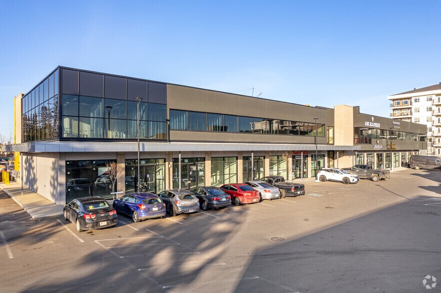 5320 Admiral Girouard St NW, Edmonton, AB à louer - Photo de l’immeuble – Image 2 sur 3