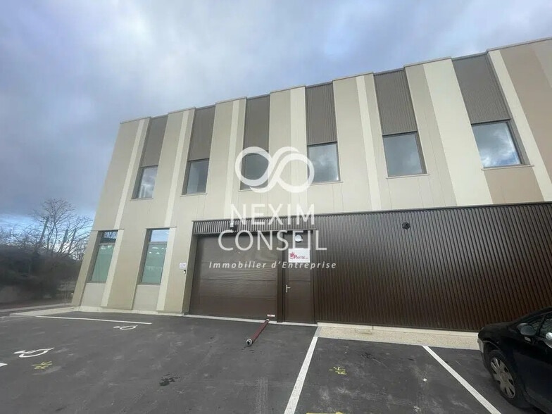 Bureau dans Gennevilliers à louer - Photo de l’immeuble – Image 1 sur 13