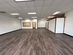 461 Bridgeport Ave, Milford, CT à louer Photo intérieure– Image 1 sur 8