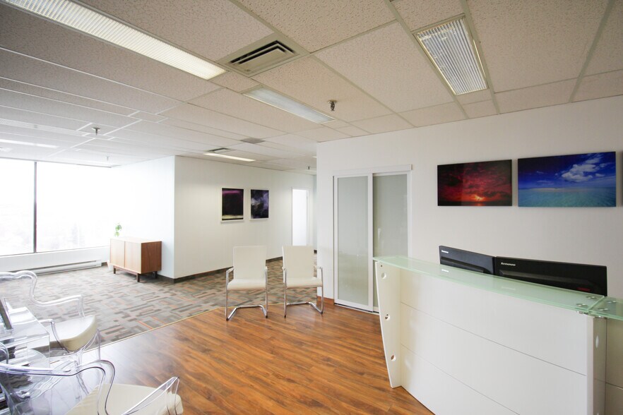 7575 Rte Transcanadienne, Montréal, QC à louer - Photo de l’immeuble – Image 2 sur 4
