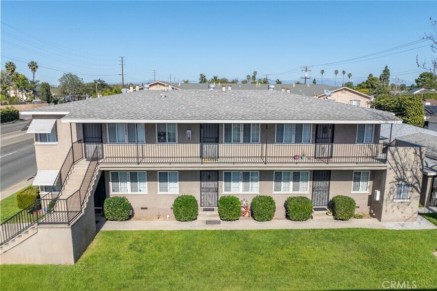 4336 N Lakewood Blvd, Long Beach, CA à vendre - Photo de l’immeuble – Image 3 sur 3