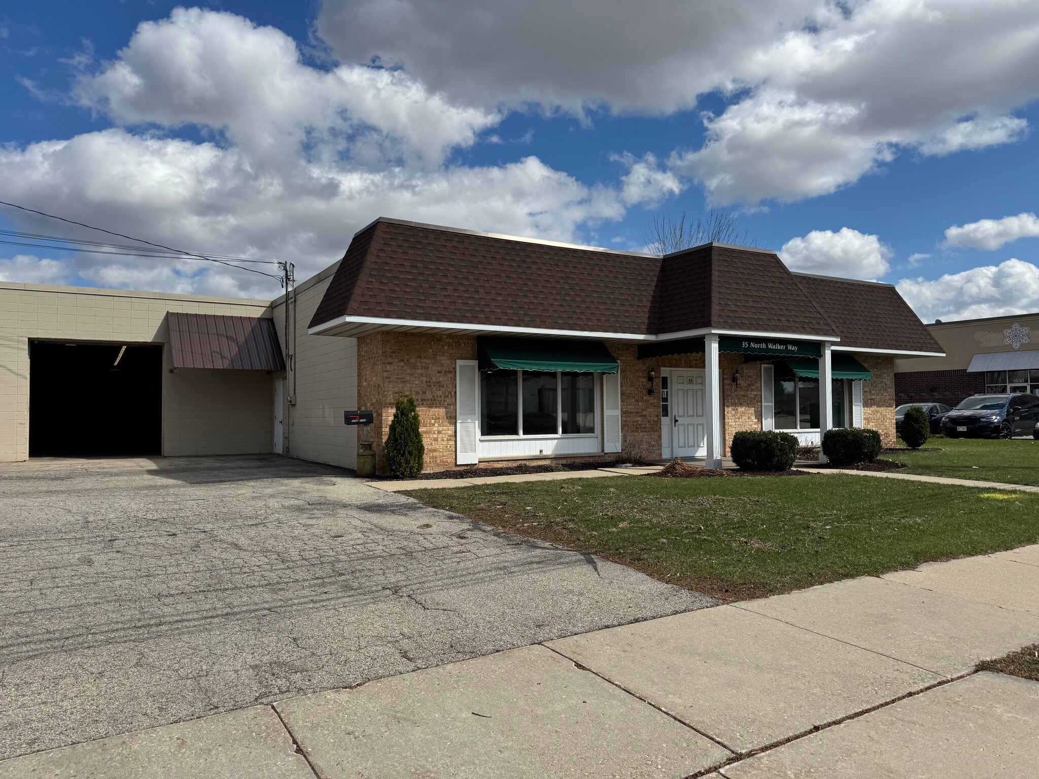 35 N Walker Way, Sun Prairie, WI à louer Photo de l’immeuble– Image 1 sur 46