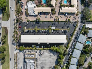 2335 Tamiami Trl N, Naples, FL - Vue aérienne  vue de carte - Image1