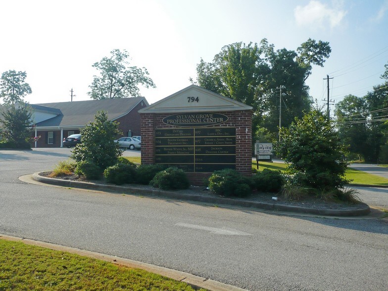 794 McDonough Rd, Jackson, GA à louer - Photo principale – Image 1 sur 4