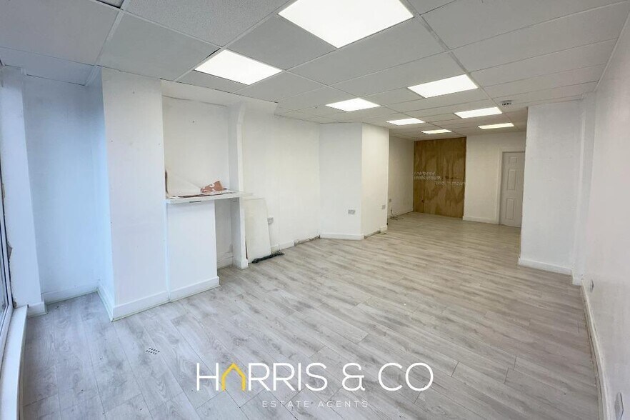 34 Warren St, Fleetwood à louer - Photo de l’immeuble – Image 2 sur 11