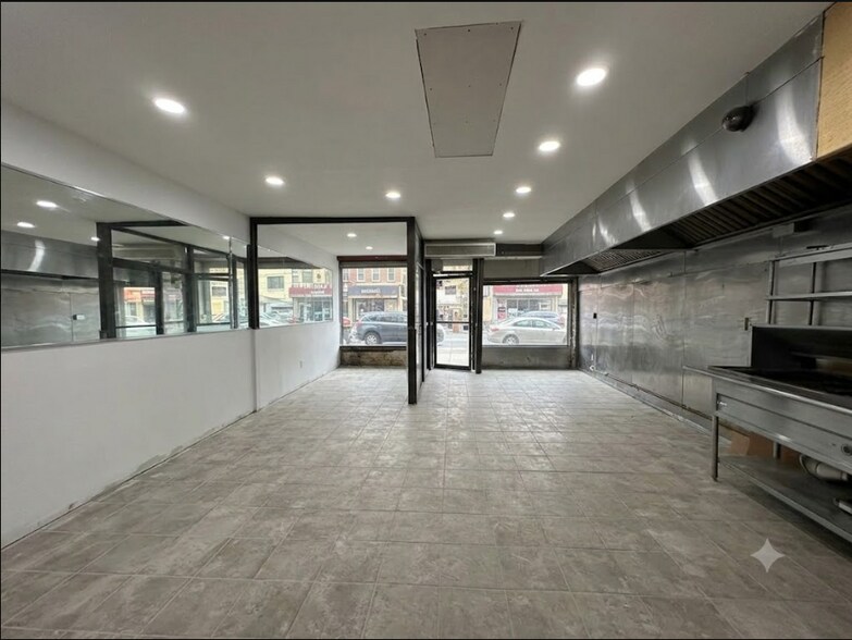 973 Amsterdam Ave, New York, NY à louer - Photo de l’immeuble – Image 2 sur 5