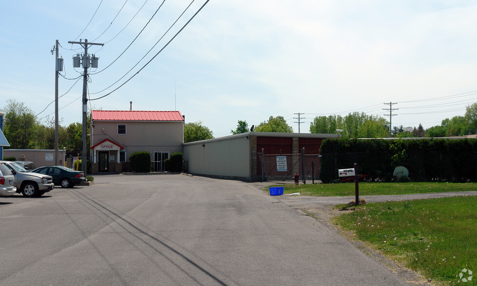 50 Oliver St, Cohoes, NY à louer - Photo principale – Image 1 sur 4