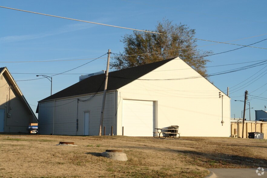 727 N Baltimore Ave, Derby, KS à vendre - Photo de l’immeuble – Image 2 sur 2