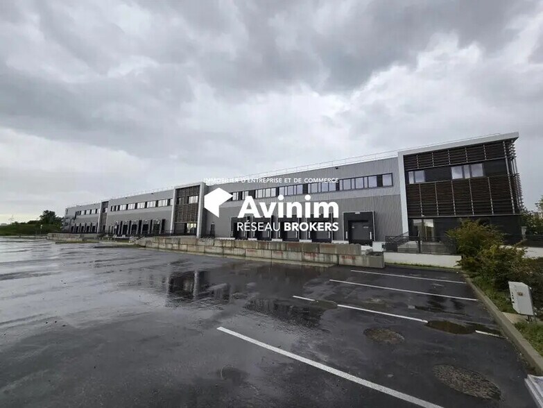 Industriel/Logistique dans Garges-lès-Gonesse à louer - Photo de l’immeuble – Image 1 sur 10