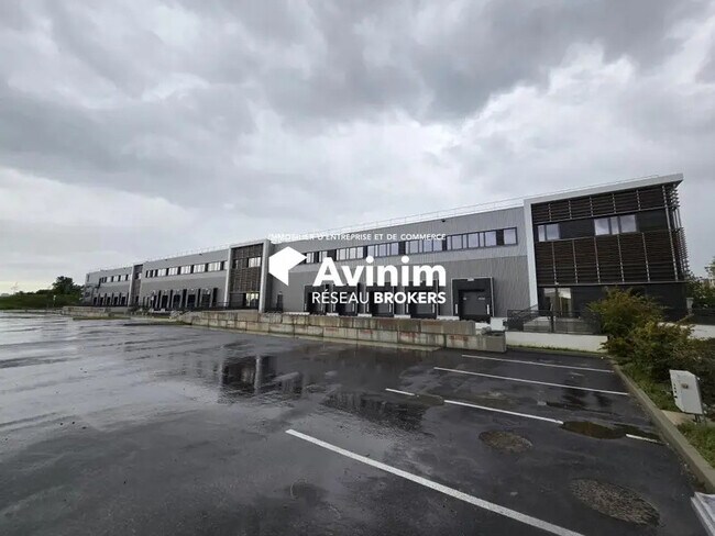 Plus de détails pour Industriel/Logistique à louer