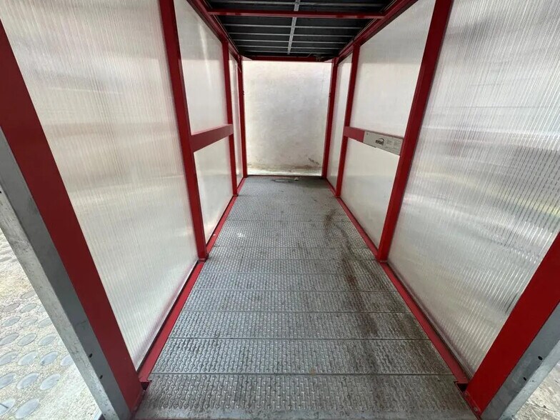 Local d’activités dans Paris à louer - Photo de l’immeuble – Image 3 sur 13