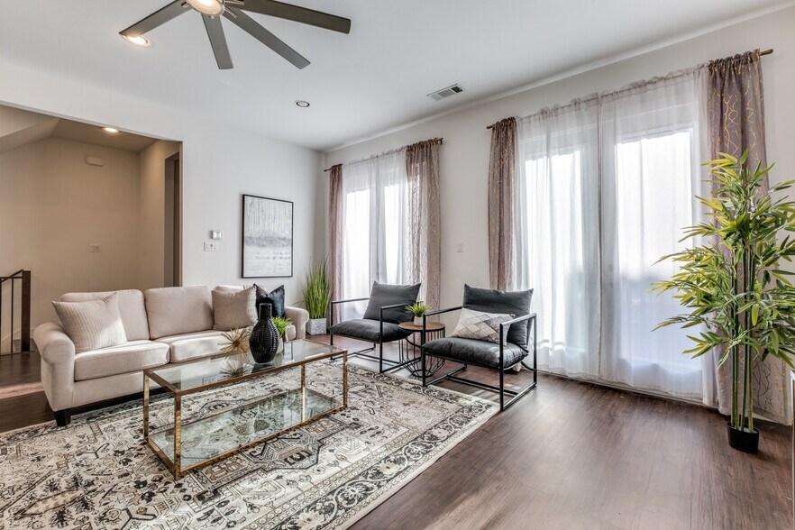 2513 El Camino Ln, Dallas, TX à vendre - Photo de l’immeuble – Image 3 sur 36