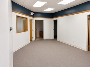 1300-1322 W 3rd St, Alliance, NE à louer Photo intérieure– Image 1 sur 3