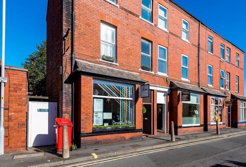 21 Anchor St, Southport à louer - Photo principale – Image 1 sur 2