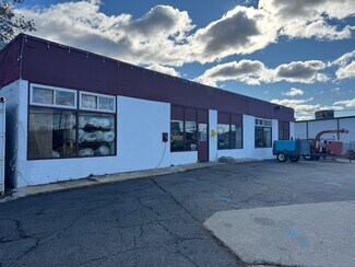 Plus de détails pour 924 Boston Providence Tpke, Norwood, MA - Local commercial à vendre