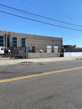 Plus de détails pour 7324 Bellaire Ave, North Hollywood, CA - Industriel/Logistique à louer