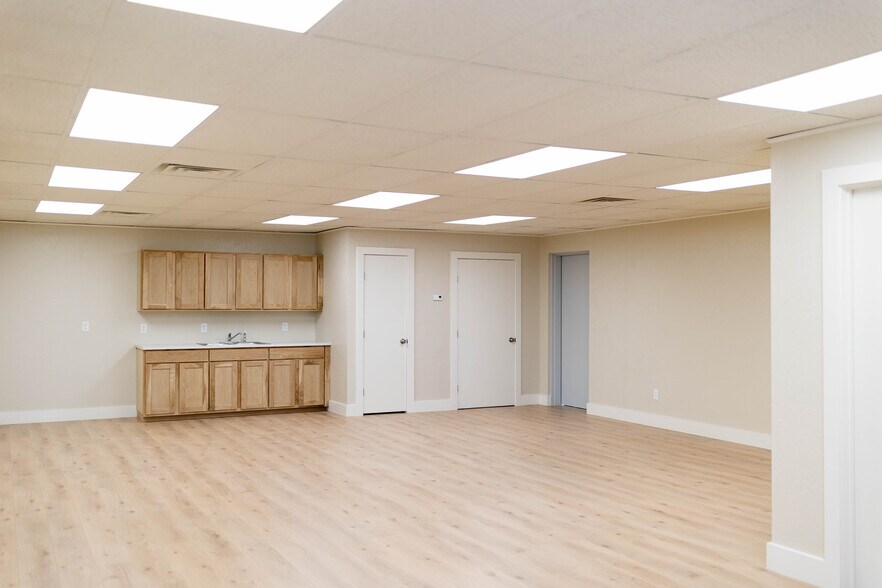 207 Rex Ave, Forsan, TX à vendre - Photo de l’immeuble – Image 3 sur 39