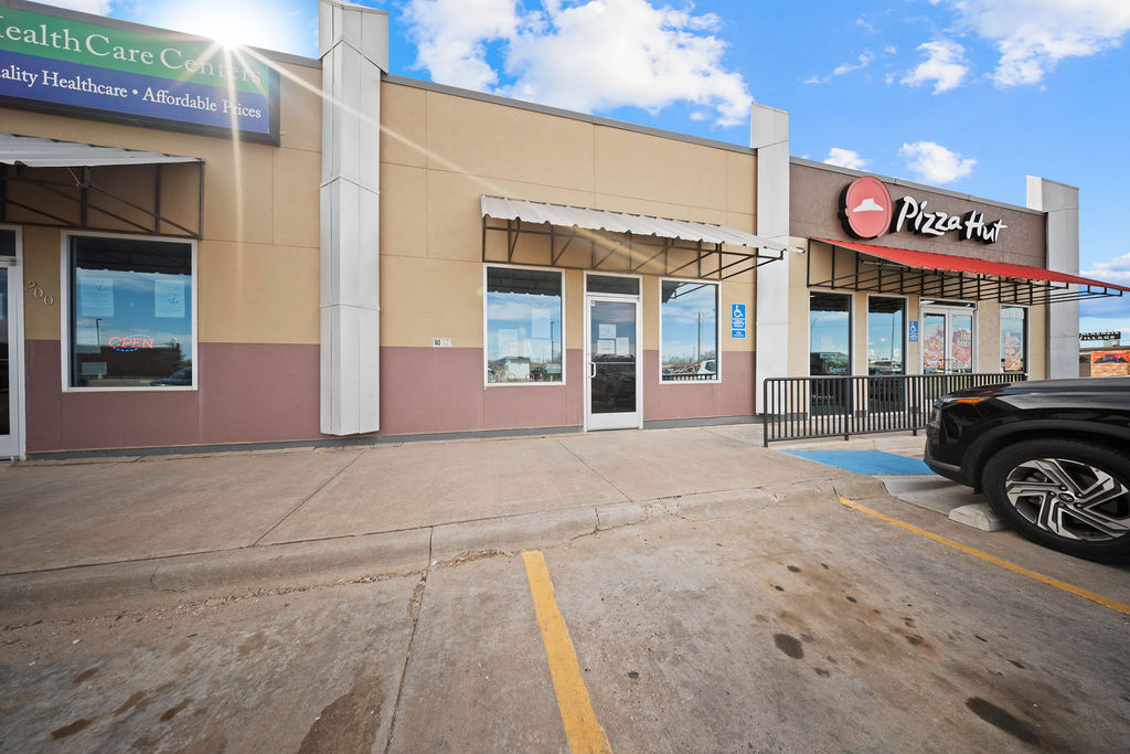 1824 Parkway Dr, Lubbock, TX à louer Photo de l’immeuble– Image 1 sur 14