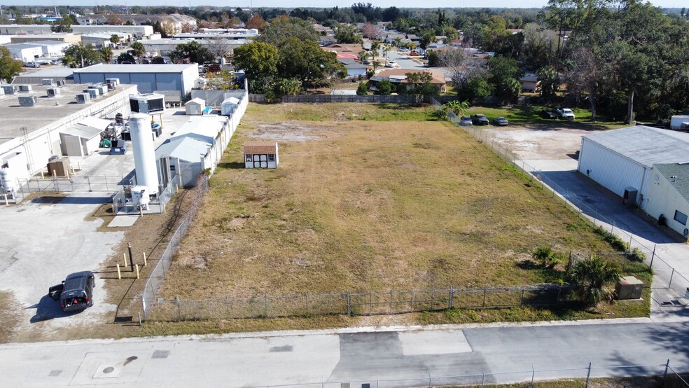 6702 Industrial ave, Port Richey, FL à louer - Photo de l’immeuble – Image 3 sur 3