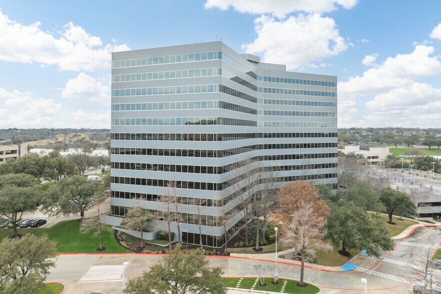105 Decker Ct, Irving, TX à louer - Photo principale – Image 1 sur 21