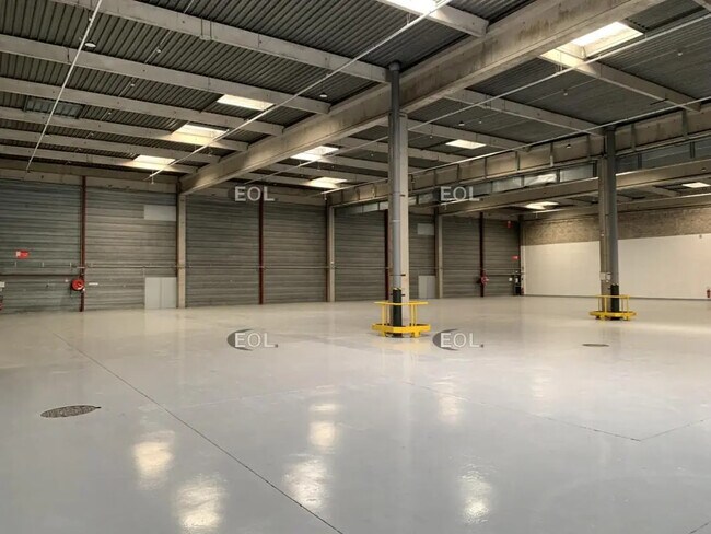 Plus de détails pour Industriel/Logistique à louer