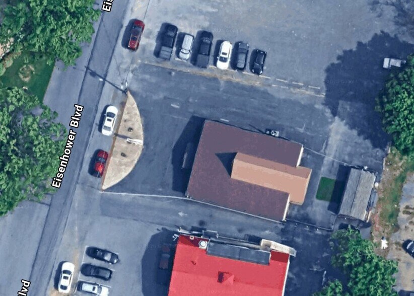 3 Parcels in Lancaster portefeuille de 3 biens à vendre sur LoopNet.fr - Photo principale – Image 1 sur 3