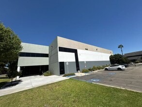 14401 Monte Vista Ave, Chino, CA à louer Photo intérieure– Image 1 sur 5