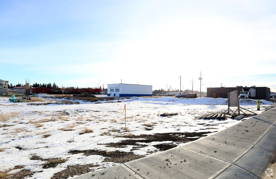 4535 51 Ave, Olds, AB à vendre - Photo de l’immeuble – Image 2 sur 2