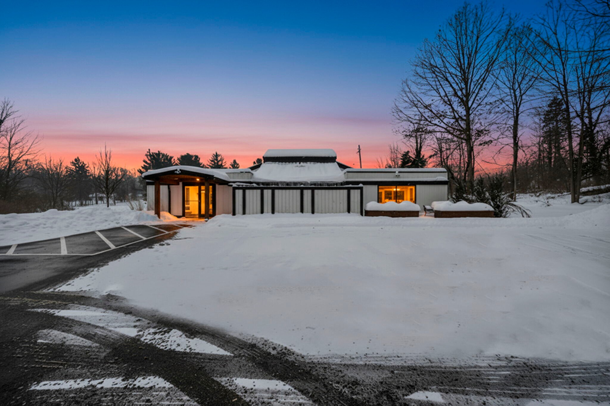 1929 E Royalton Rd, Broadview Heights, OH à louer Photo principale– Image 1 sur 76