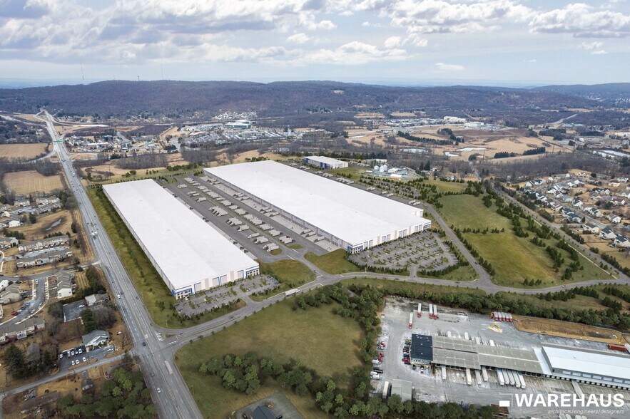 4600 Industrial Ln, Center Valley, PA à louer - Photo de l’immeuble – Image 2 sur 4