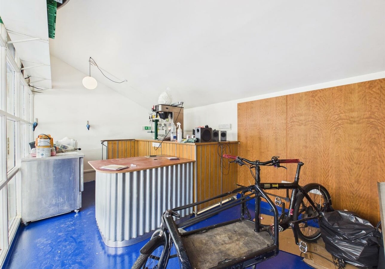 256-280 Hackney Rd, Londres, LND E2 7SJ - Lot 262 - - Photo intérieure - Image 2 of 6