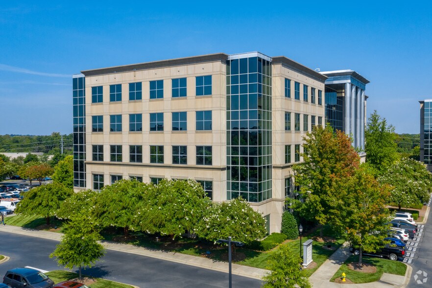 13860 Ballantyne Corporate Pl, Charlotte, NC à louer - Photo de l’immeuble – Image 3 sur 9