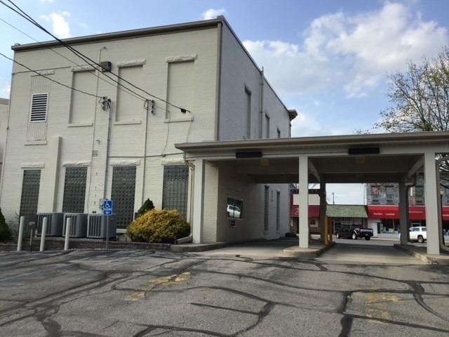 118 E Michigan St, New Carlisle, IN à vendre - Photo de l’immeuble – Image 2 sur 32