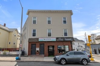 236-242 Main St, Malden, MA à louer Photo intérieure– Image 2 sur 12