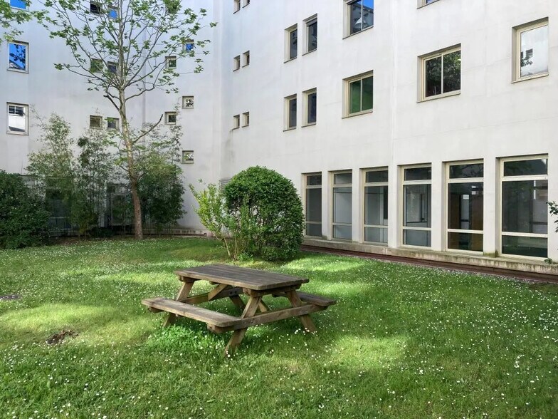 Bureau dans Nantes à vendre - Photo de l’immeuble – Image 3 sur 17