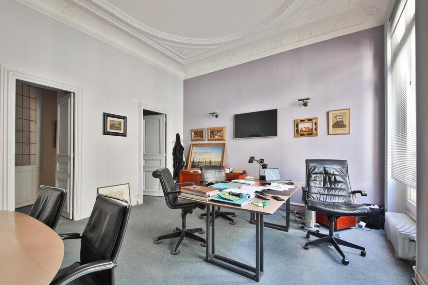 54 Rue De Ponthieu, Paris à louer - Photo intérieure – Image 2 sur 20