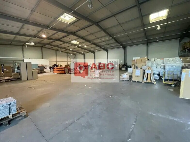 Industriel/Logistique dans Gallargues-le-Montueux à louer - Photo intérieure – Image 1 sur 2