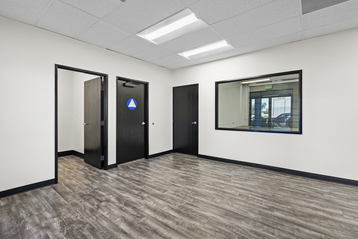 15131-15151 Goldenwest Cir, Westminster, CA à louer Photo intérieure– Image 1 sur 20