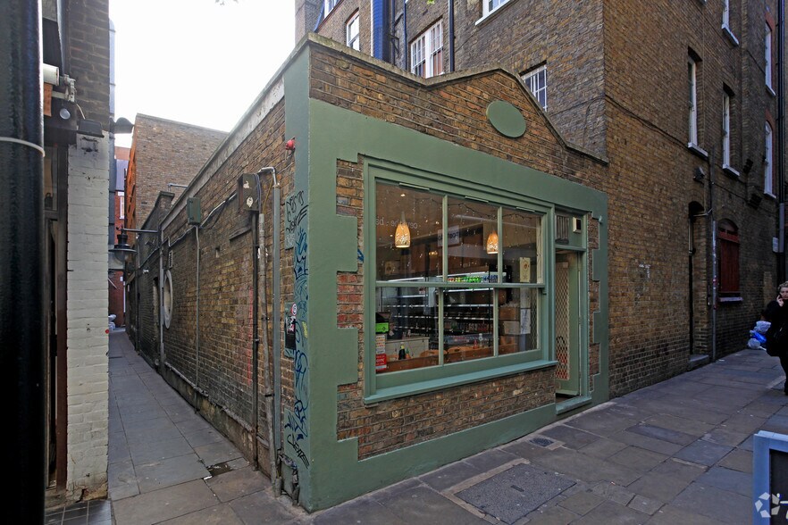 13-14 St. Annes Ct, Londres à louer - Photo principale – Image 1 sur 2