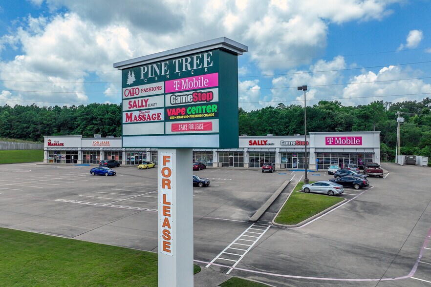 3840-3872 Highway 64 W, Tyler, TX à louer - Photo de l’enseigne sur pylône – Image 2 sur 5