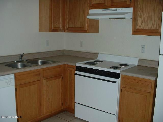 8251 W Mystery Dr, Arizona City, AZ à vendre - Photo intérieure – Image 2 sur 8