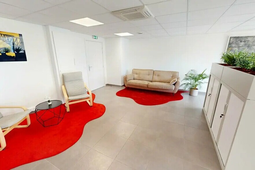 Bureau dans Nice à louer - Photo de l’immeuble – Image 2 sur 7