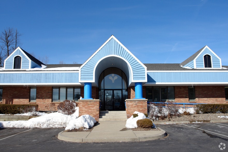2 Chelsea Pl, Clifton Park, NY à vendre - Photo principale – Image 1 sur 103