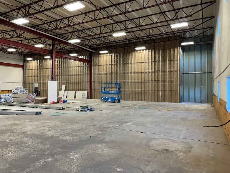 5800 N 58th St, Lincoln, NE à louer - Photo intérieure – Image 2 sur 7