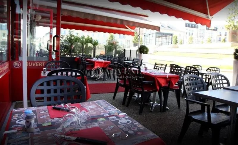 Local commercial dans Périgueux à louer - Photo de l’immeuble – Image 2 sur 5