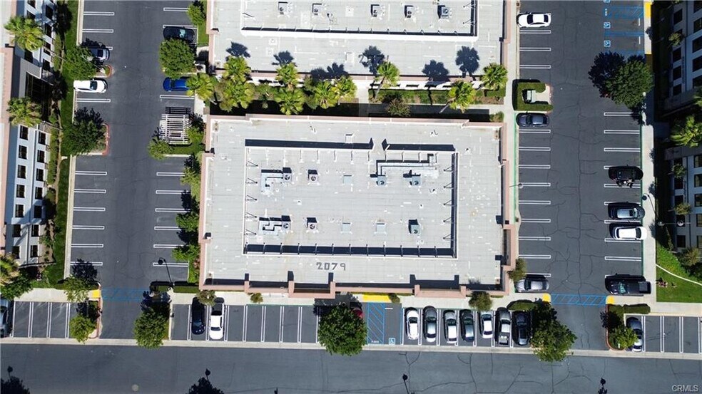 2079 Compton Ave, Corona, CA à louer - Aérien – Image 3 sur 22